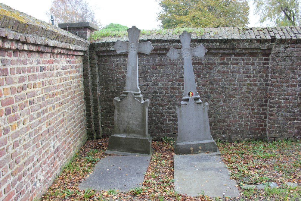 Belgische Oorlogsgraven Genappe