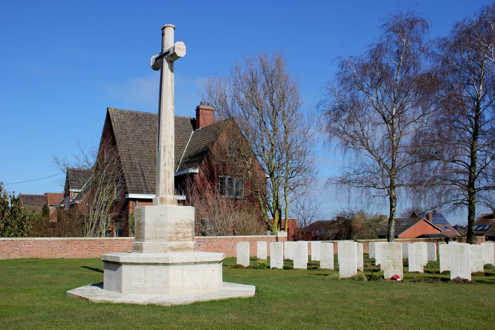 Commonwealth War Cemetery Westoutre British Cemetery