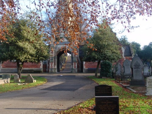 Commonwealth War Graves Stapleford Cemetery