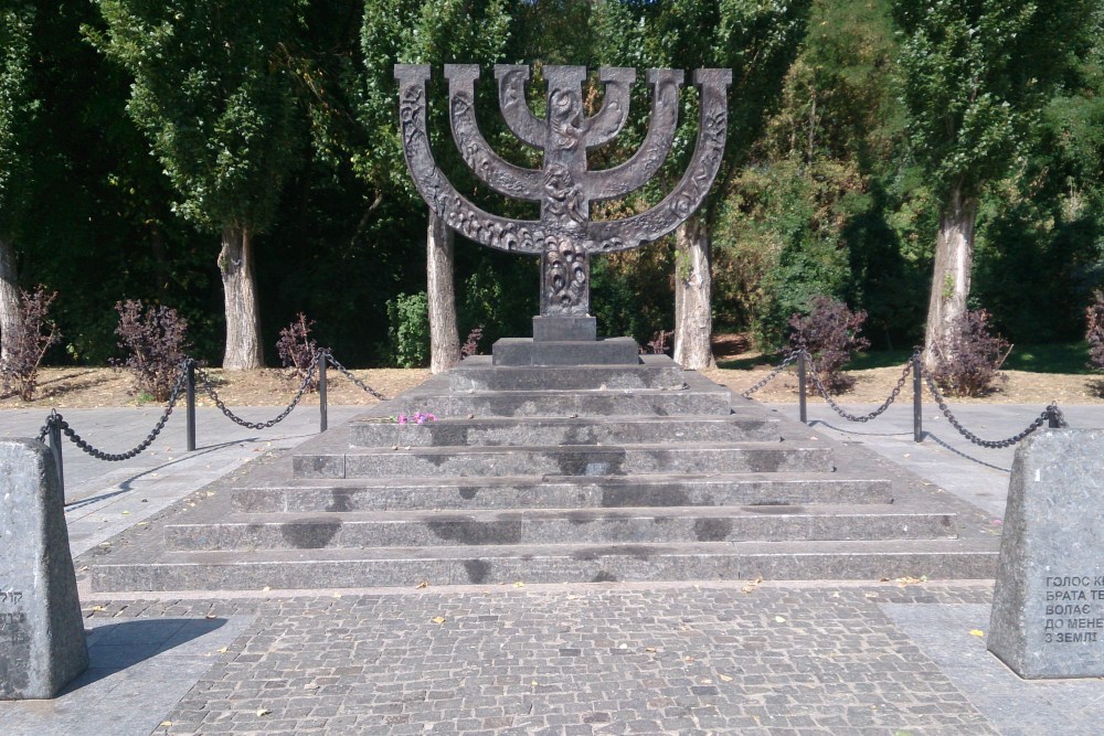 Menorah-monument Joodse Slachtoffers Babi Jar (Kiev)