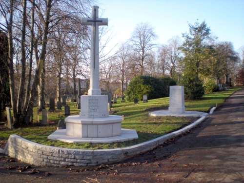 Commonwealth War Graves Riddrie Park Cemetery