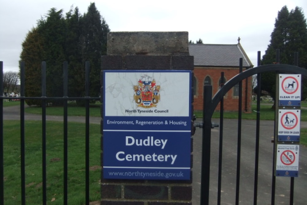 Oorlogsgraven van het Gemenebest Dudley Cemetery
