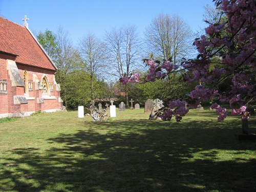 Oorlogsgraven van het Gemenebest St. John Churchyard