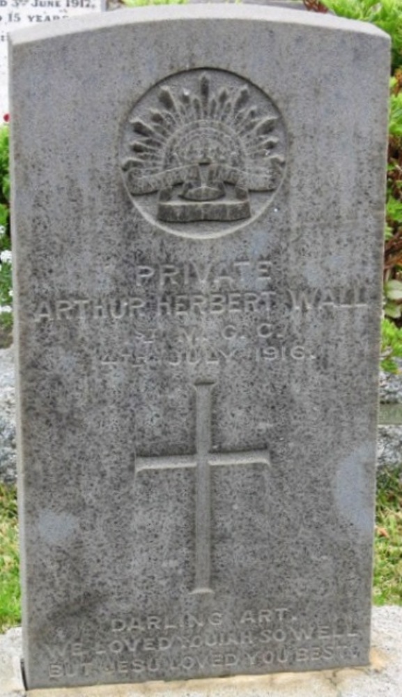 Commonwealth War Grave Cranbourne Cemetery