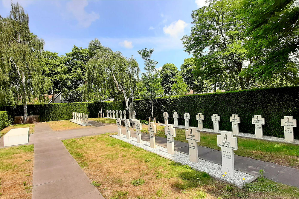 Polish War Graves Leyssenakkers General Cemetery Oosterhout