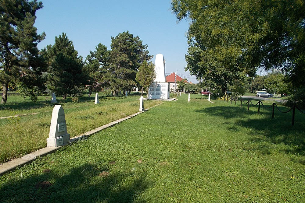 Soviet War Cemetery Simontornya