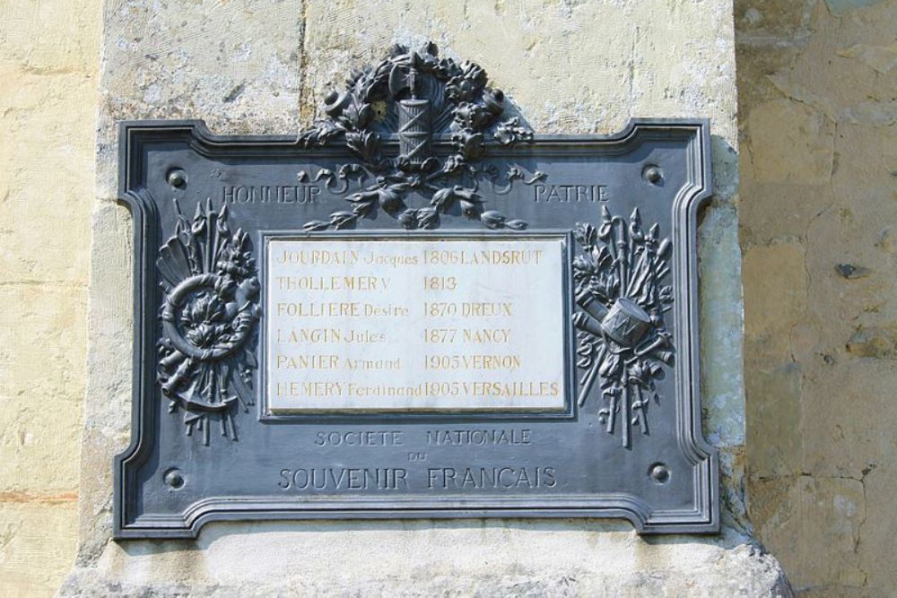 Monument Oorlogen 19e Eeuw Saint-Vaast-en-Auge