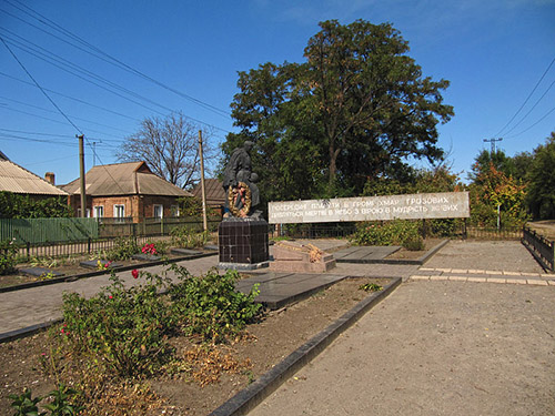 Sovjet Oorlogsgraven Krivoy Rog