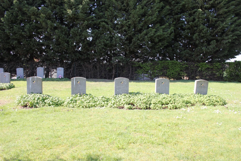 Belgische Oorlogsgraven Vlezenbeek	