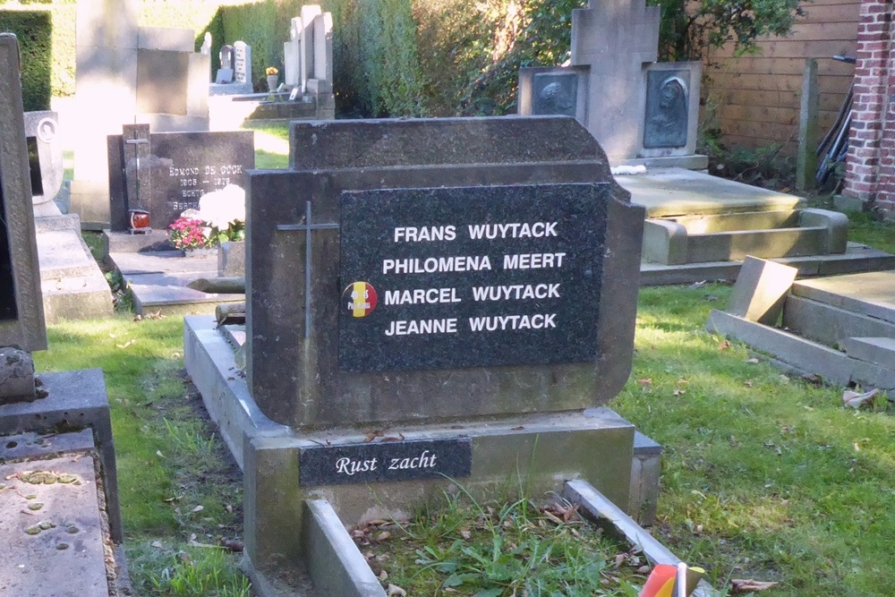 Belgian War Graves Waasmunster-Ruiter #2