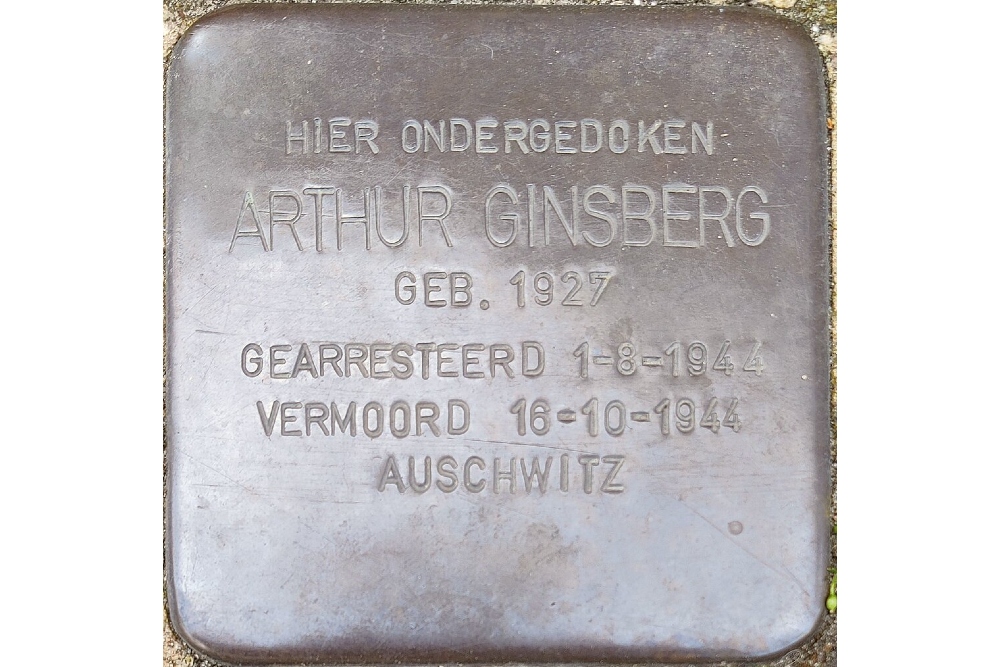 Stolpersteine Nusseleinstraat 10 #3