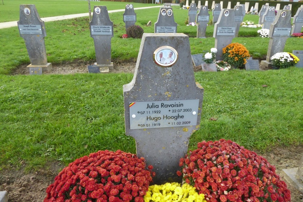 Belgian Graves Veterans Desselgem Schoendalestraat #1