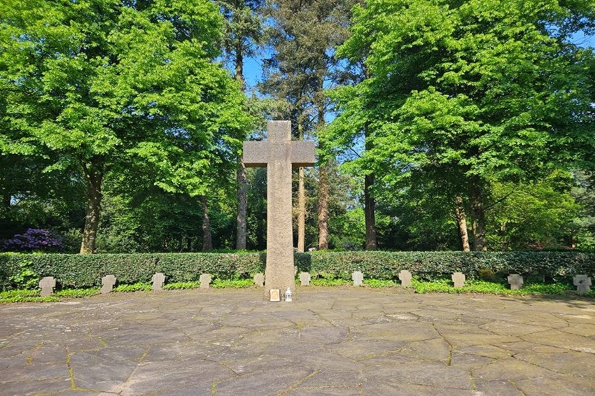 German war graves Gelsenkirchen-Buer #3