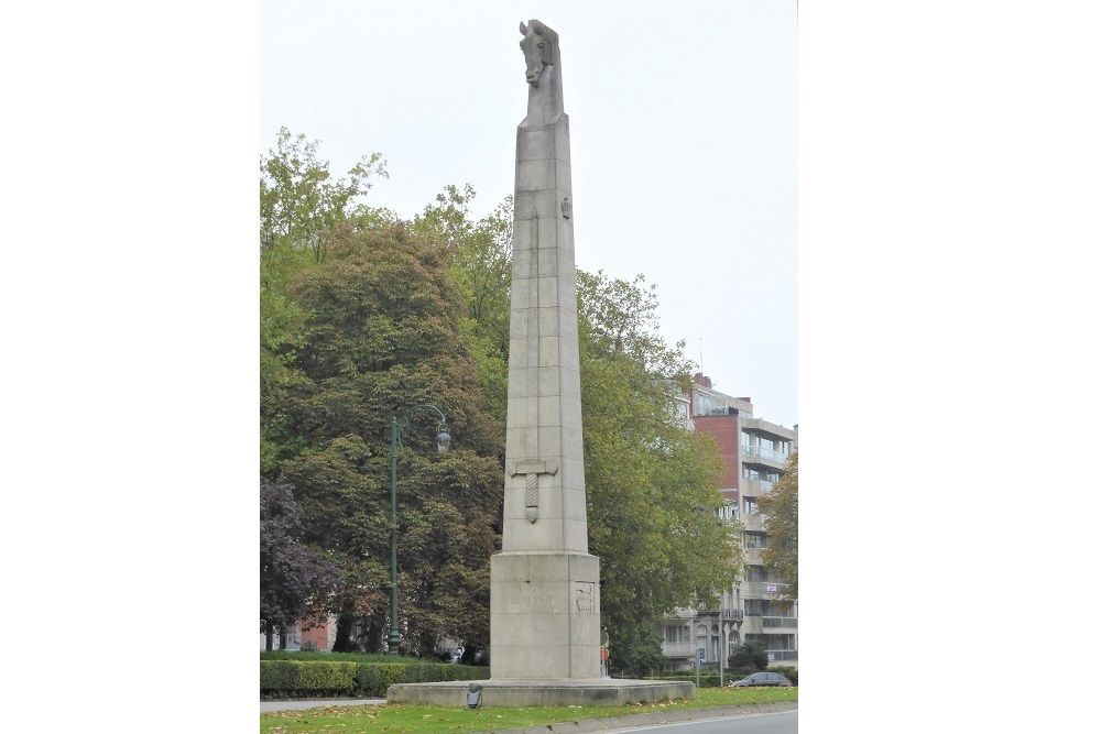 Monument Belgische Cavalerie en Pantsertroepen
