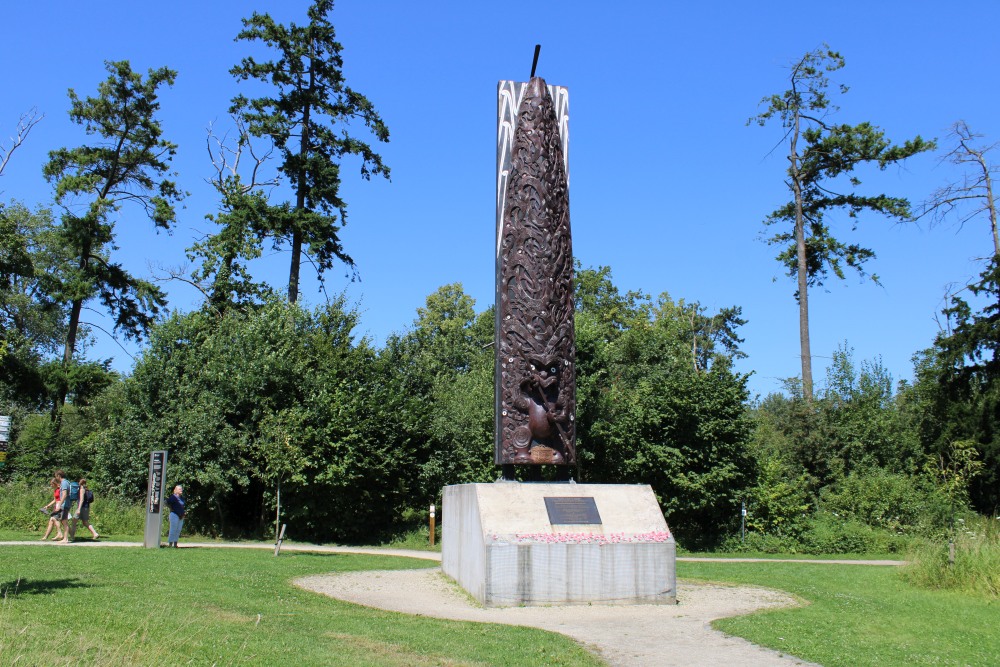 Māori Memorial Pou Maumahara - Pohutokawa #1