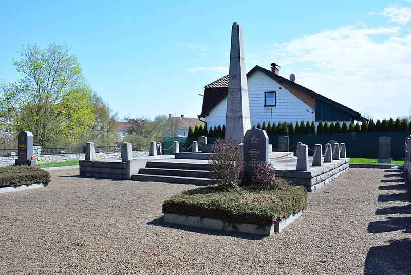 Soviet War Graves Gmnd
