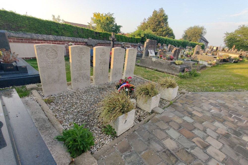 Commonwealth War Graves Belleville-sur-Mer #4