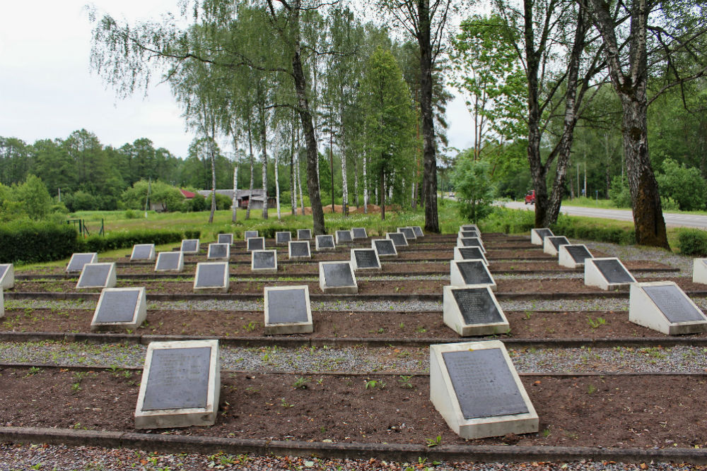 Sovjet Oorlogsbegraafplaats Baldone