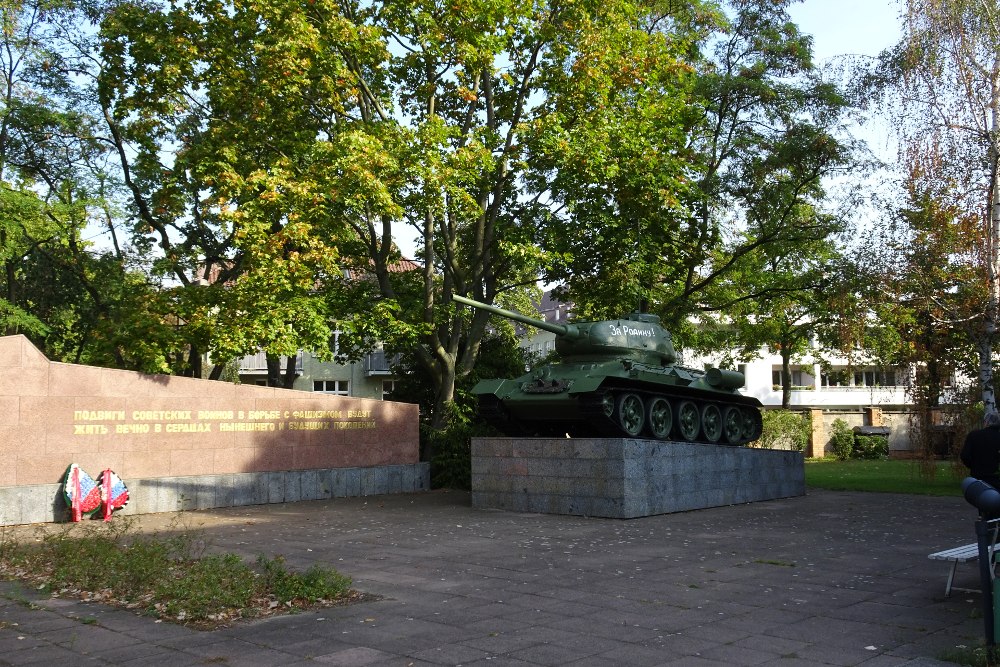 T-34/85 Tank Berlin-Karlshorst
