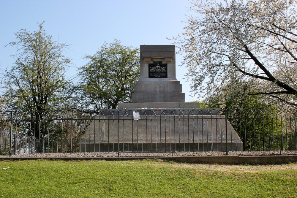 Memorial Queen Victoria's Rifles Hill 60