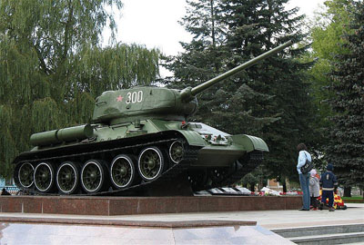 Bevrijdingsmonument (T-34/85 Tank) Bobruisk