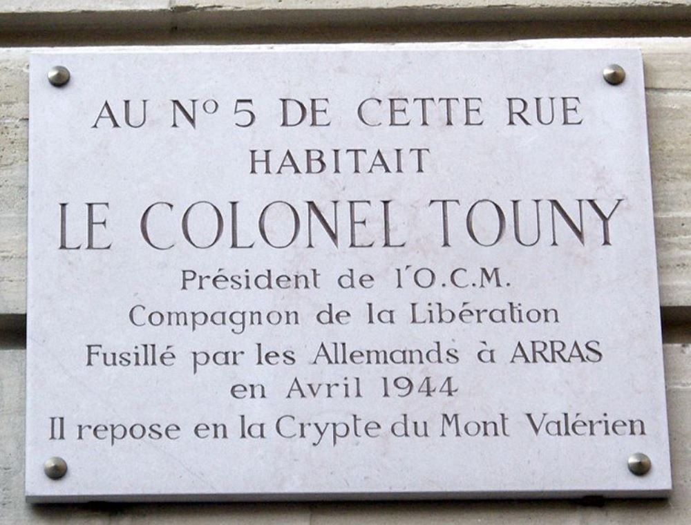 Gedenkteken Colonel Alfred Touny