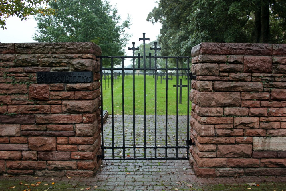 German War Cemetery Sailly-sur-la-Lys
