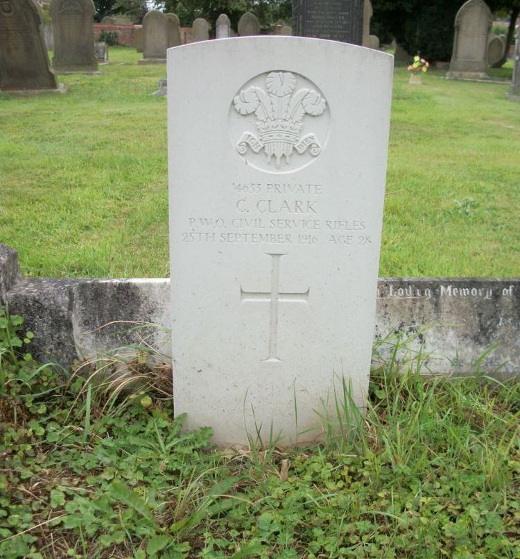 Commonwealth War Grave Eastrington Burial Ground