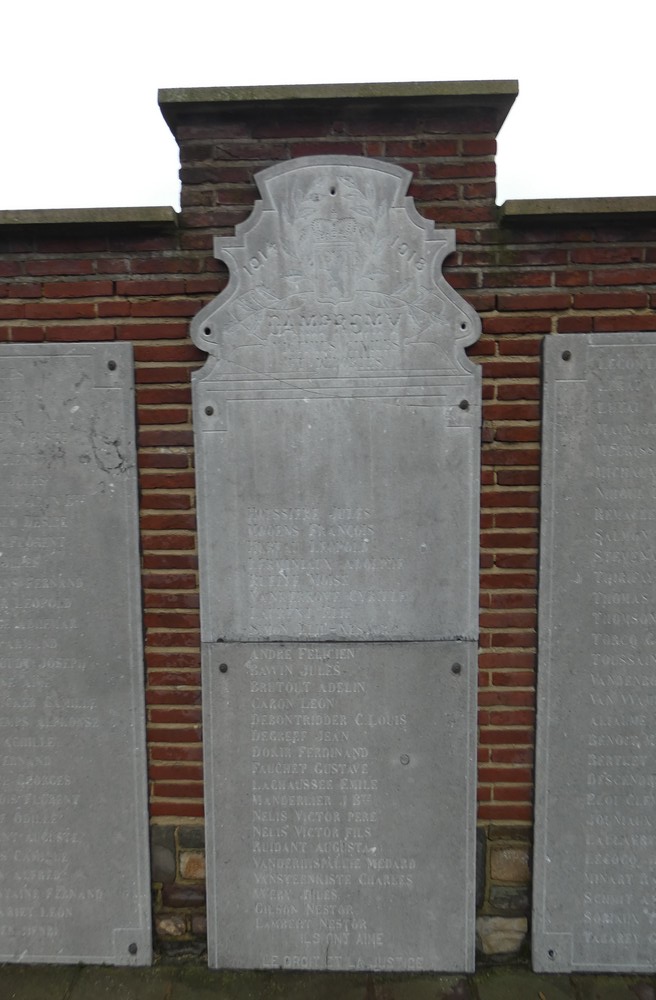 Oorlogsmonument Begraafplaats Dampremy #4