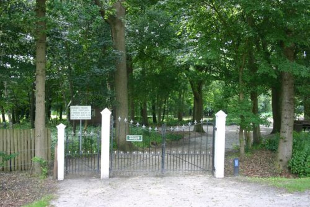 Dutch War Grave Een