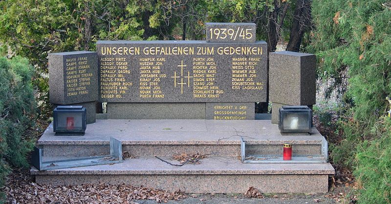 Monument Tweede Wereldoorlog Bruckneudorf