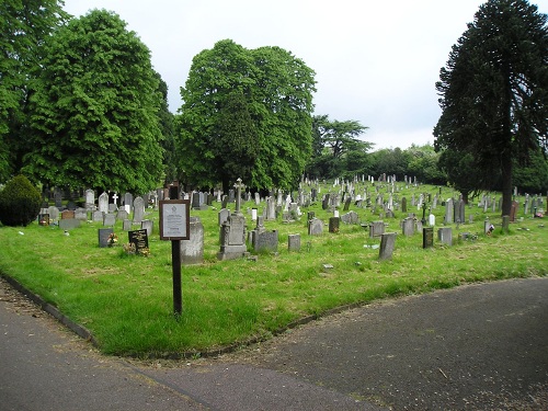 Commonwealth War Graves Belgrave Cemetery
