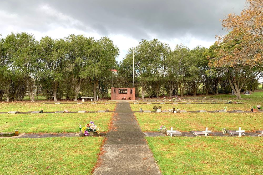 Commonwealth War Graves Tuakau Public Cemetery