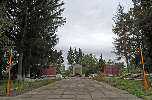 Sovjet Oorlogsbegraafplaats Voronovytsya