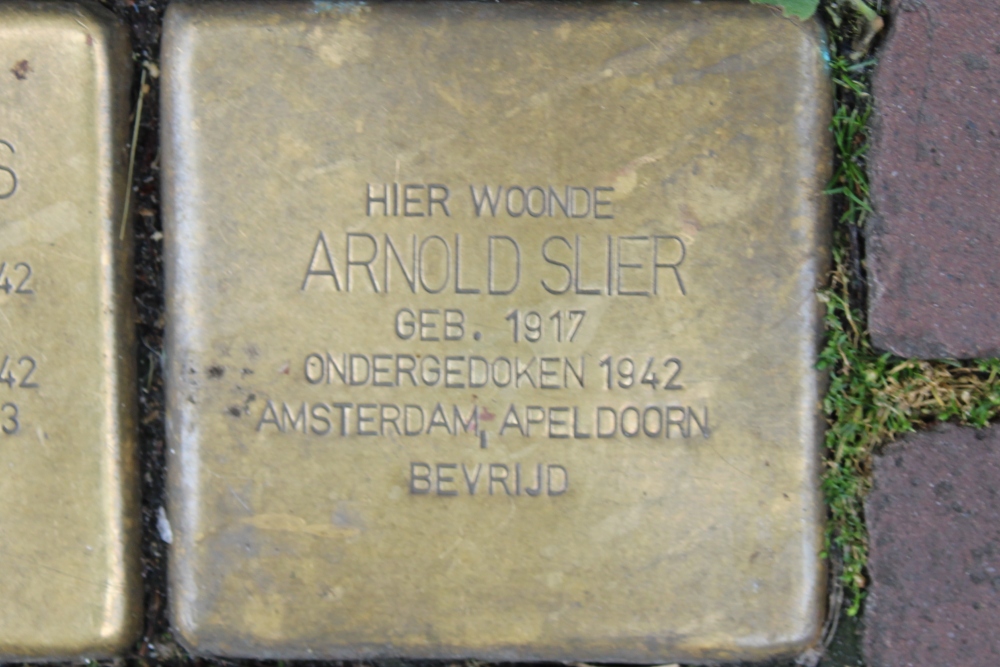 Stolpersteine Oude Doelenstraat 12 #4