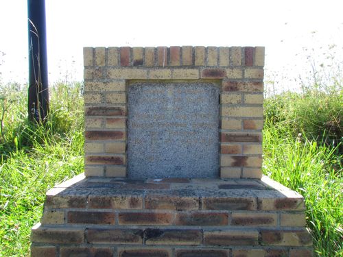 Monument Eerste Bailey Brug Bnouville