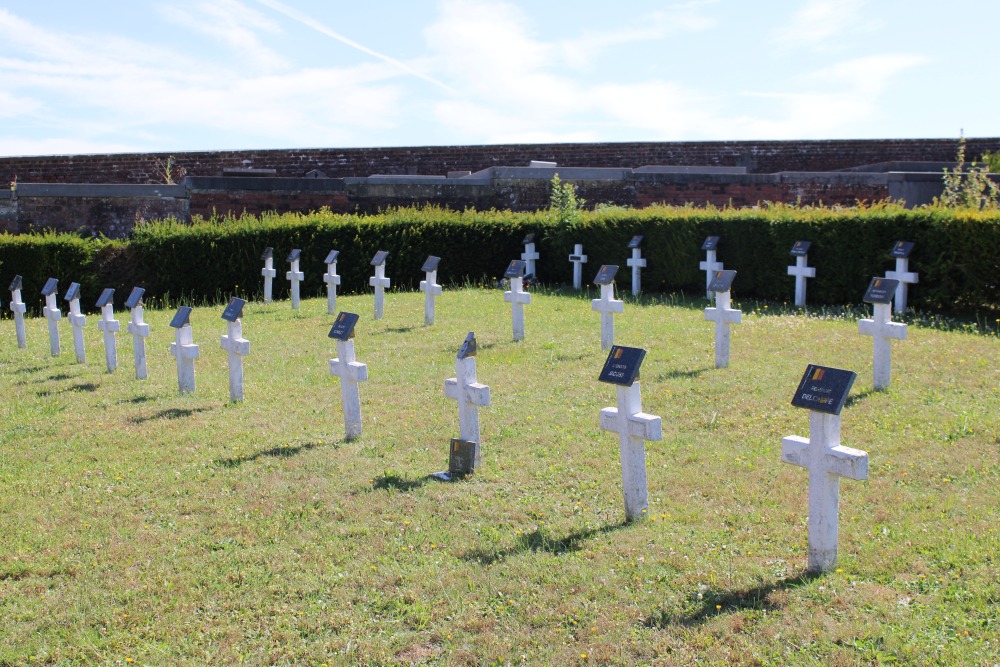 Belgian Graves Veterans Luttre