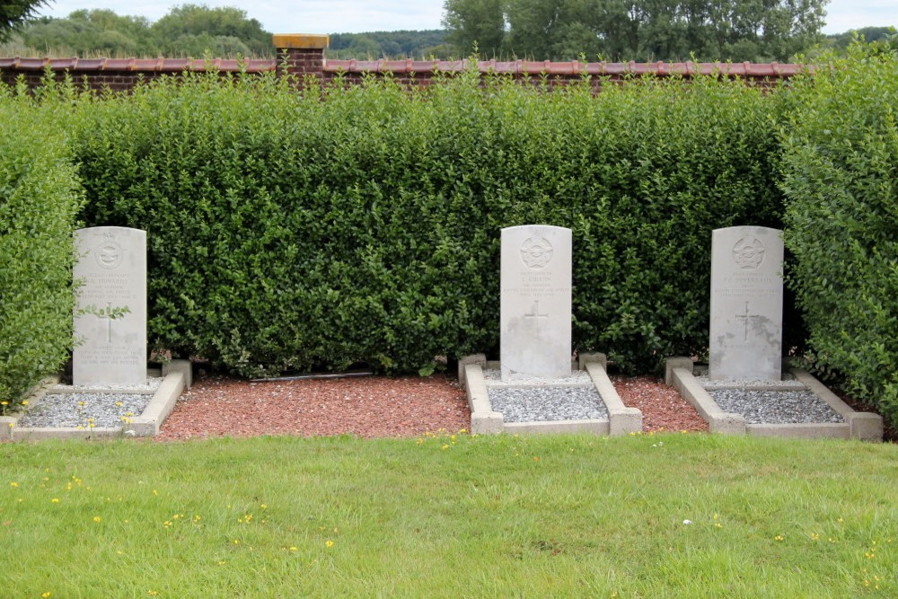 Oorlogsgraven van het Gemenebest Baisy-Thy