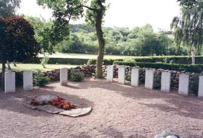Commonwealth War Graves Assens
