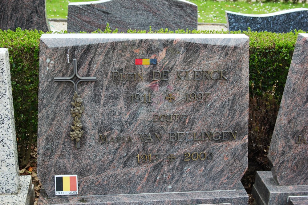 Belgian Graves Veterans Pamel New Cemetery