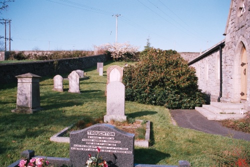 Oorlogsgraf van het Gemenebest Acton Church of Ireland Churchyard