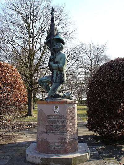 Monument Kaiser Alexander Garde-Grenadier-Regiment Nr. 1