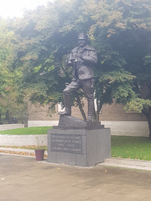 Statue Earl Alexander of Tunis #1