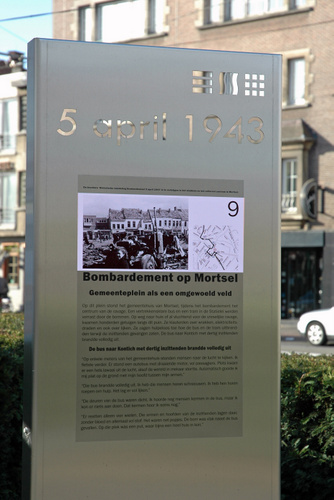 Paneel 9 Bombardement op Mortsel 5 april 1943