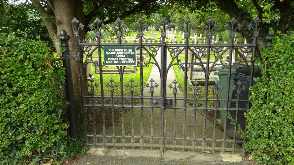 Oorlogsgraven van het Gemenebest South Luffenham Cemetery