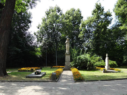 Polish War Cemetery 