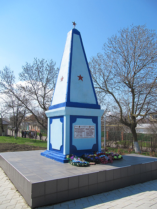 Mass Grave Soviet Soldiers Taman #2