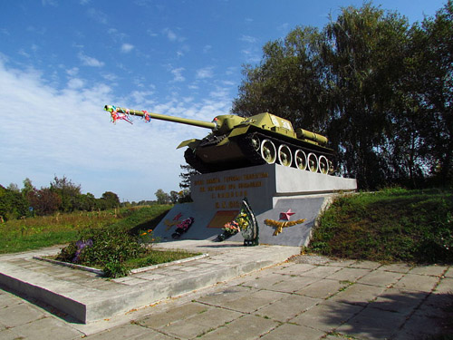 Mass Grave Soviet Soldiers (SU-100 Tank Destroyer) #2