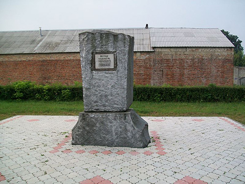 Monument Slachtoffers Fascisme & Massagraf Krijgsgevangenen
