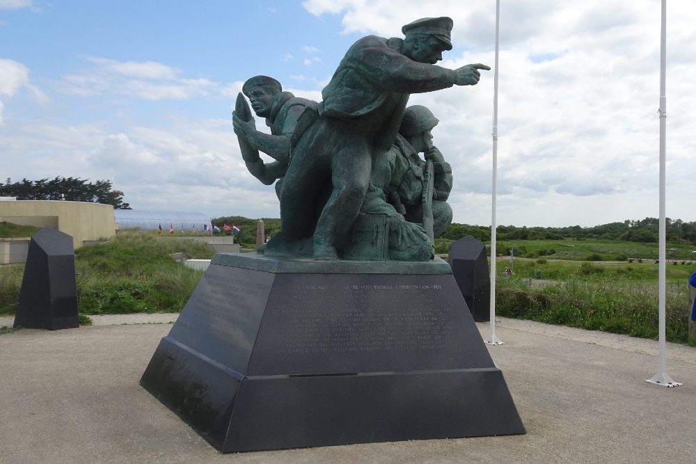 Monument U.S. Navy Utah Beach #3